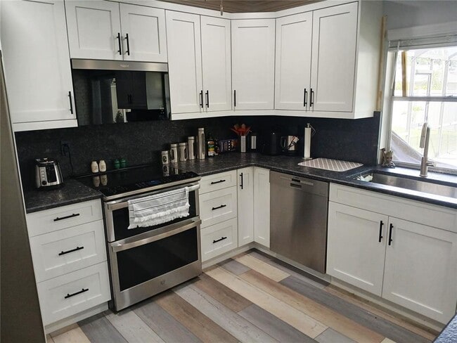 Photo - 4131 Center Gate Blvd