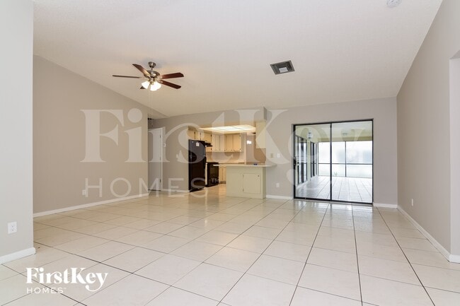 Photo - 620 SE 29th St