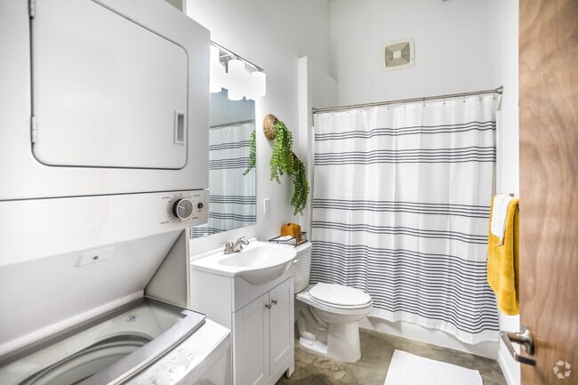 0 BR, 1 BA - 385SF - Hilltop Lofts- Utilities Included