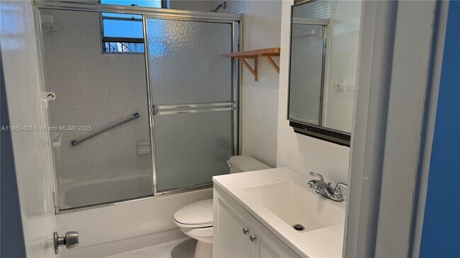 Photo - 2950 NE 201st Terrace Unidad E102