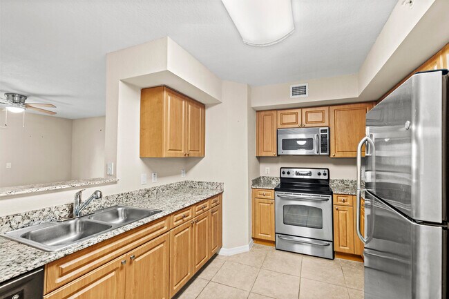 Building Photo - 6752 Heritage Grande Unit 5102 Rental