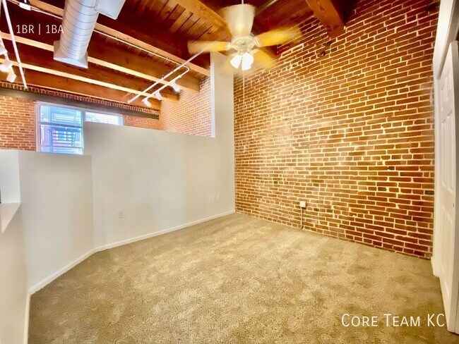 Photo - 202 W 5th St Unit 401