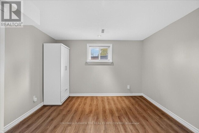 Photo - 117 Bolton Ave