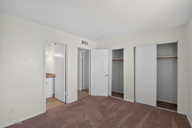 Photo - 2132 W Glenrosa Ave Unidad A80