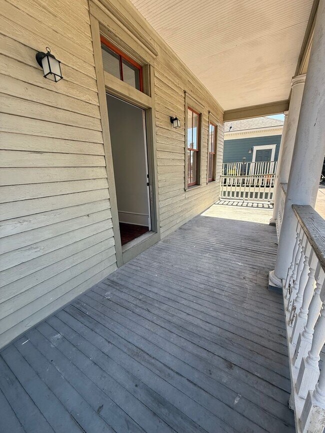 Photo - 1520-1522 Jefferson St Unit 1522 Jefferson St