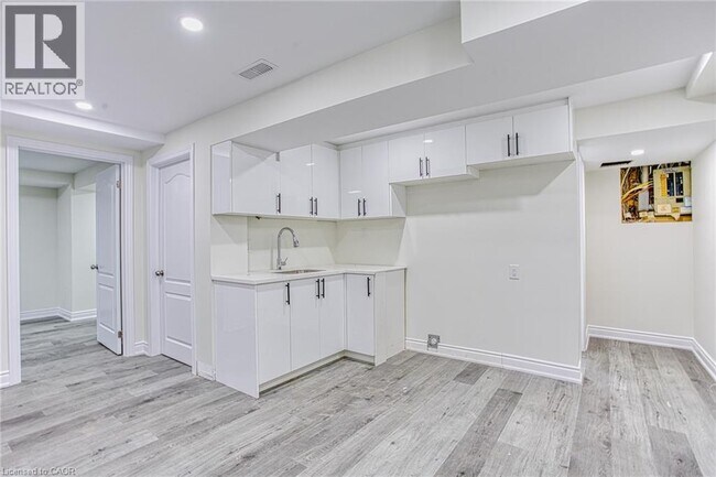 Photo - 115 Amberly Blvd