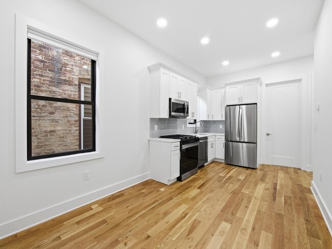 Photo - 858 West Side Ave Unit 2R