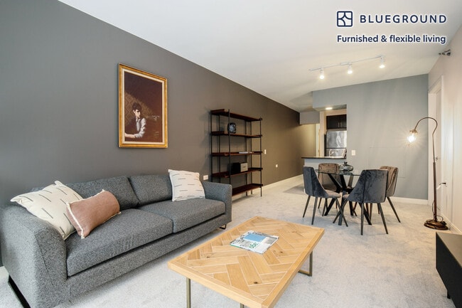 Photo - 210 N Wells St Unit FL14-ID212