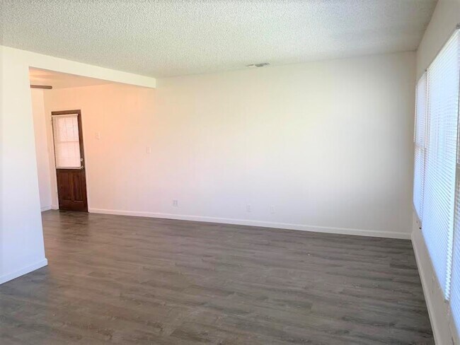 Photo - 418 S Sunset Ave