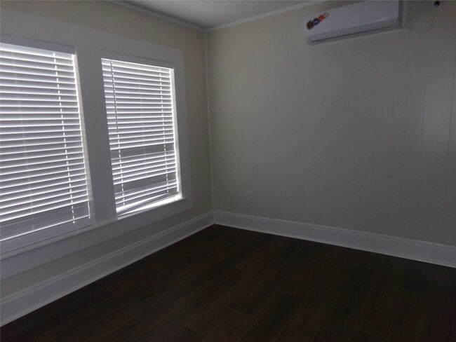 Photo - 414 N Pecan St