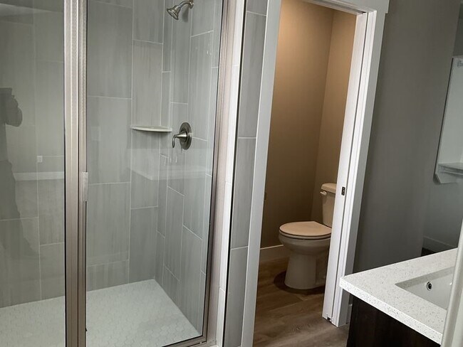 Photo - 10611 N 36th E