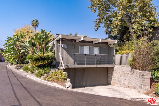 Building Photo - 908 Kenter Way Rental