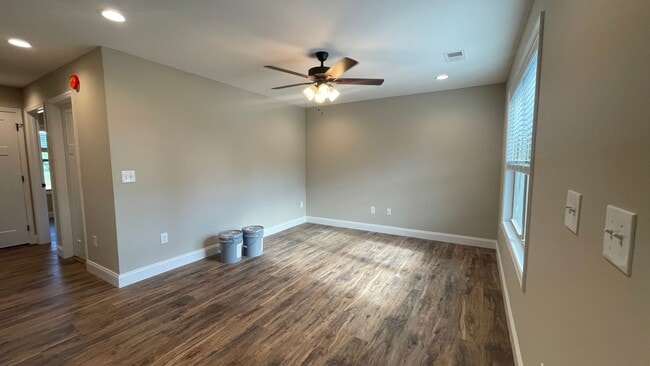 Photo - Cosby 2/2 Brand New Duplex