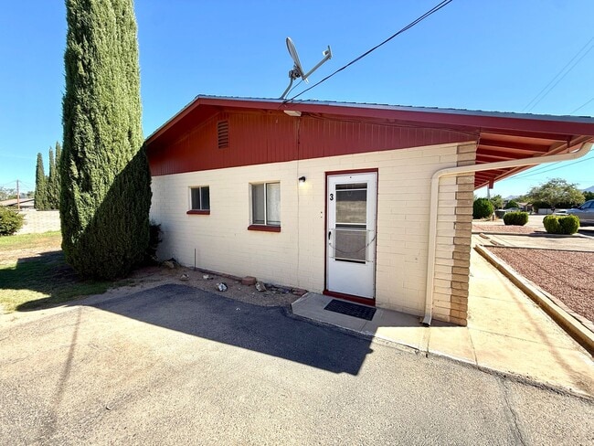 Photo - 1933 Florence Ave Unit #3