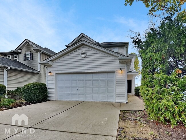 Building Photo - 228 Silver Spring St