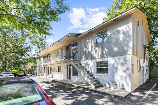 Photo - Murray Manor