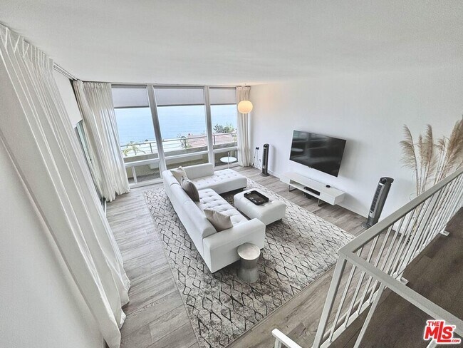 18063 W Coastline Dr Unit 3