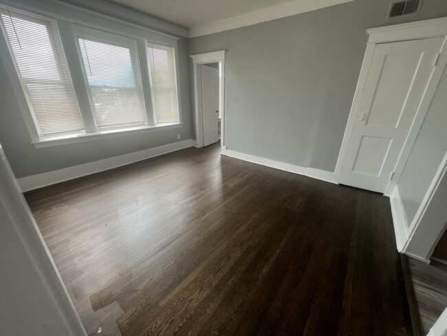 Photo - 6558 S Green St Unit 3