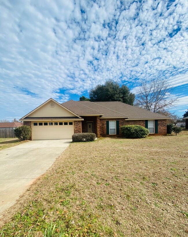 Charming Brick Ranch - Charming Brick Ranch House