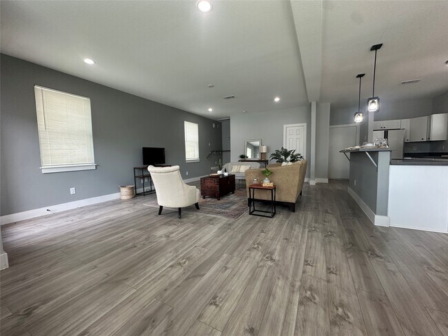 Photo - 11319 Carla St