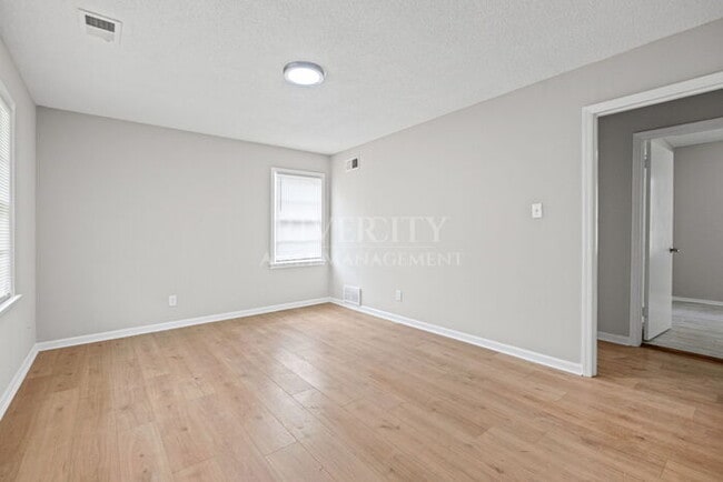 Photo - WHITEHAVEN GEM!!!! SECTION 8 WELCOMED !!!