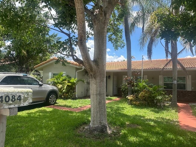 Photo - 4084 Coral Springs Dr Unit 4084