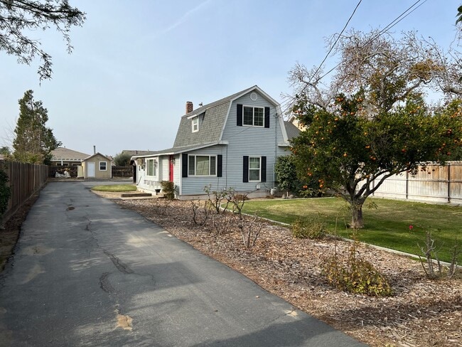 Photo - 1913 Tully Rd