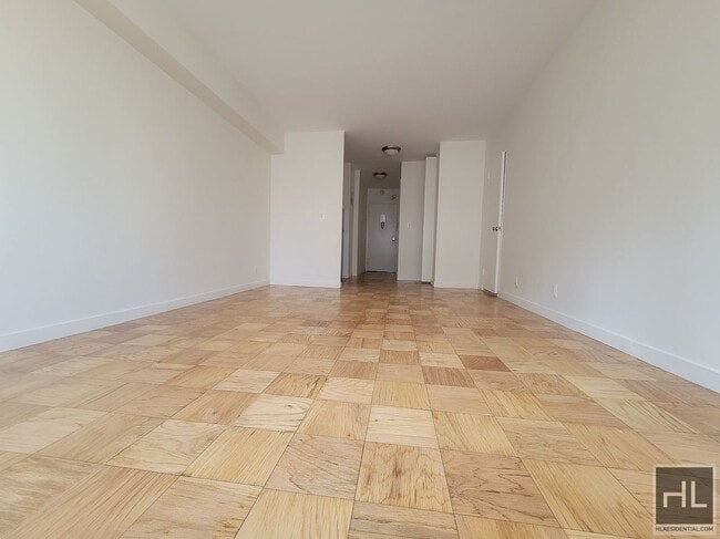 Building Photo - EAST 36 STREET Unit 1H Rental