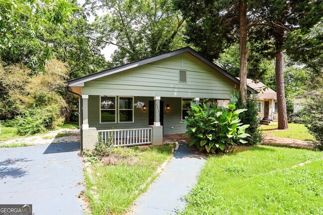 Photo - 1333 Lyle Ave