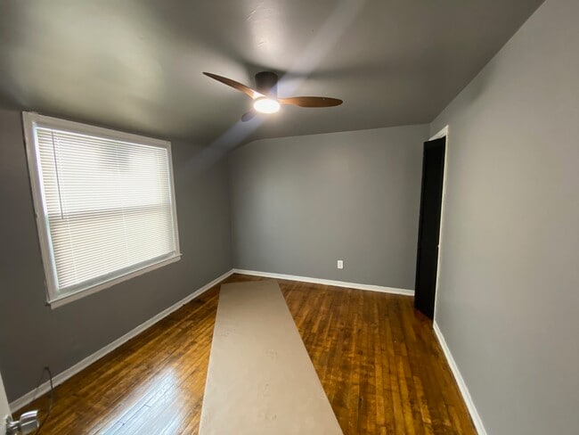 Photo - 17190 Ontario St