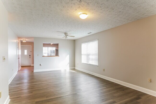 Photo - 3819 Liriope St