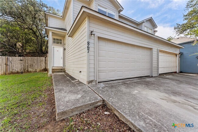 Photo - 867 Sagewood Trail