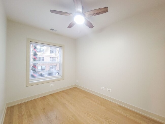 Photo - 3521-29 N. Broadway