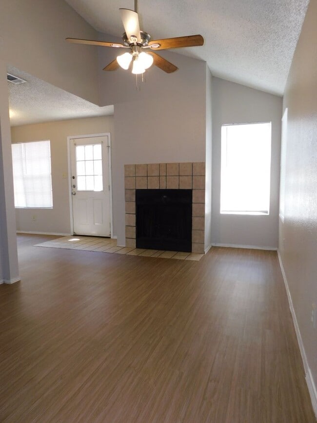 2223KATY - 2223KATY Apartamento Unidad 2223-B KATY