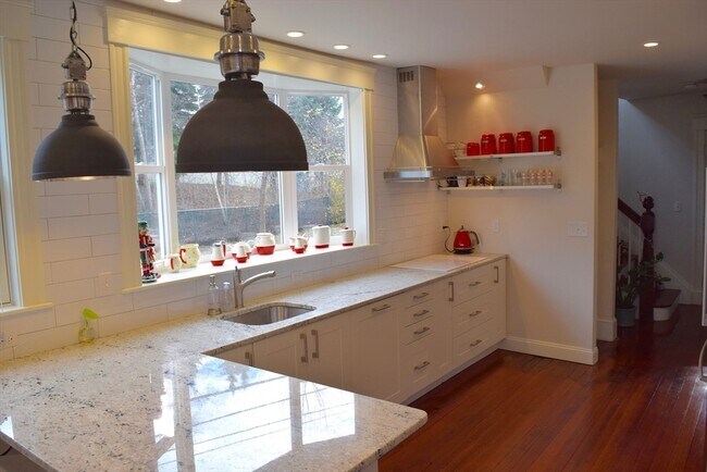 Photo - 112 Laurel St