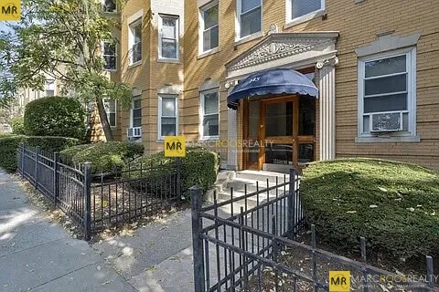 Photo - 145 Chiswick Rd Unit 8