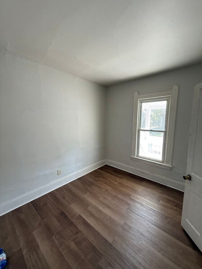 Photo - SECTION 8 and EDEN Accepted!! Newly Renova...