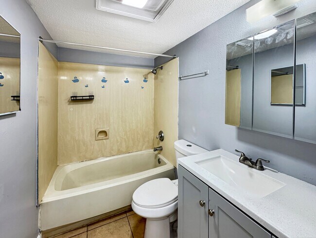 Photo - 7851 Sail St