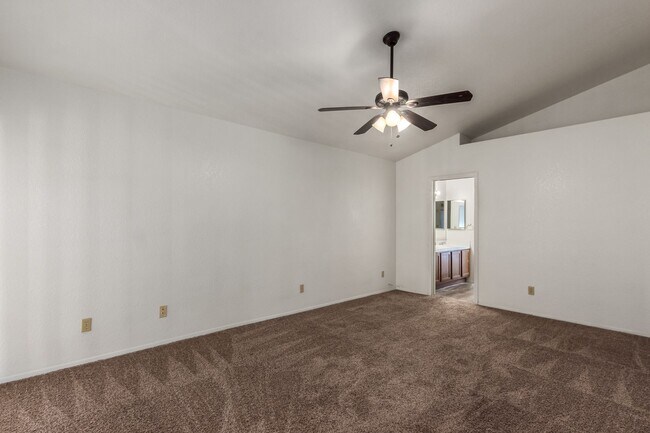 Photo - Charming 3 bed 2 bath home in Peoria!