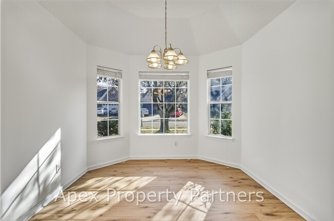 Photo - 9860 Southern Oak Way