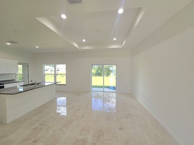 Photo - Brand new 3+DEN -2 BATHROOM 2 CAR GARAGE I...