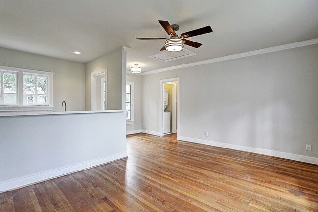 Photo - 4809 Woodhead St
