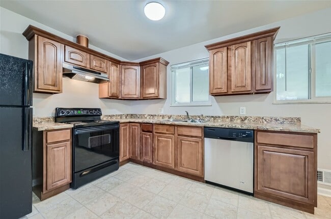 Photo - Great location! Updated 3Bed/2Bath Ranch with full basement, wood floors, and large fenced-in-yard!