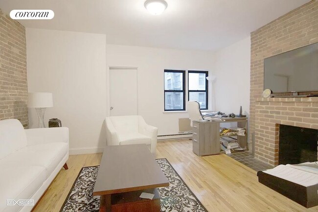 Photo - 305 W 84th St Apartment