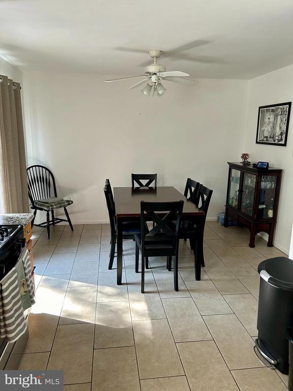 Photo - 926 Woodlawn Ave