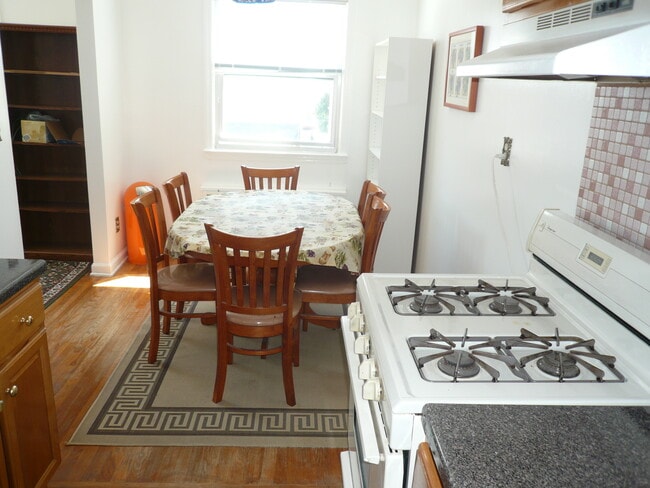 Photo - 3250 34th St Unidad 3 rd floor