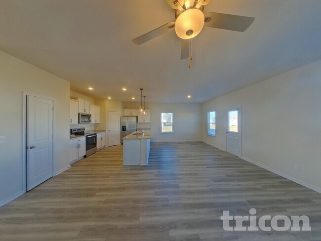 Photo - 118 Avondale Blvd SE