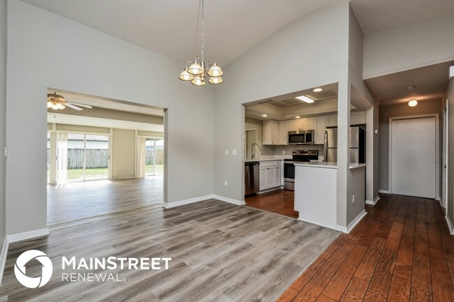 Photo - 3527 SE 3rd Ave