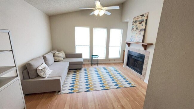 Photo - 2706 Salado St Unit 304