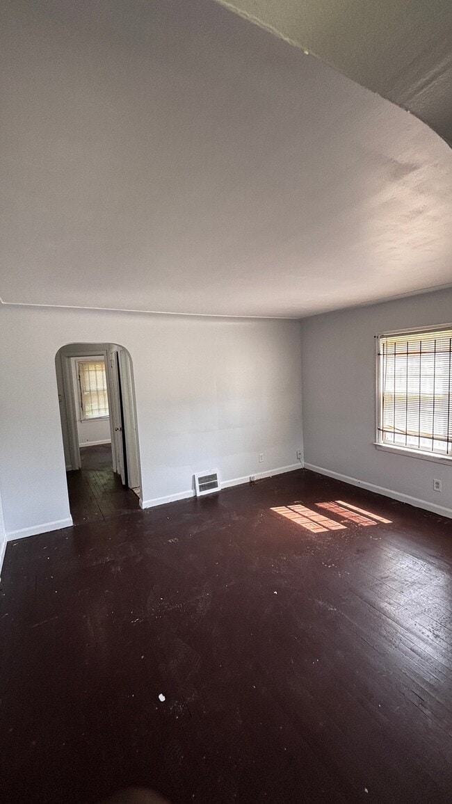 Photo - 14823 Kilbourne Ave